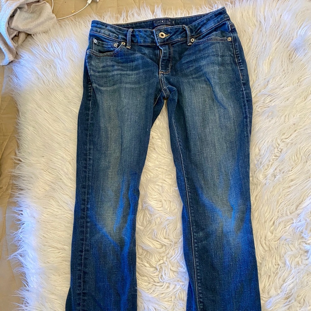 Lucky brand jeans.